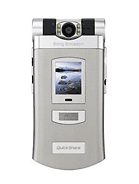 Best available price of Sony Ericsson Z800 in Canada
